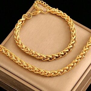 Elegant Gold Chain Bracelet and Necklace Set
